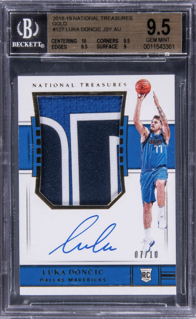 2018-19 Panini National Treasures Rookie Patch Autograph Gold Luka Doncic #127